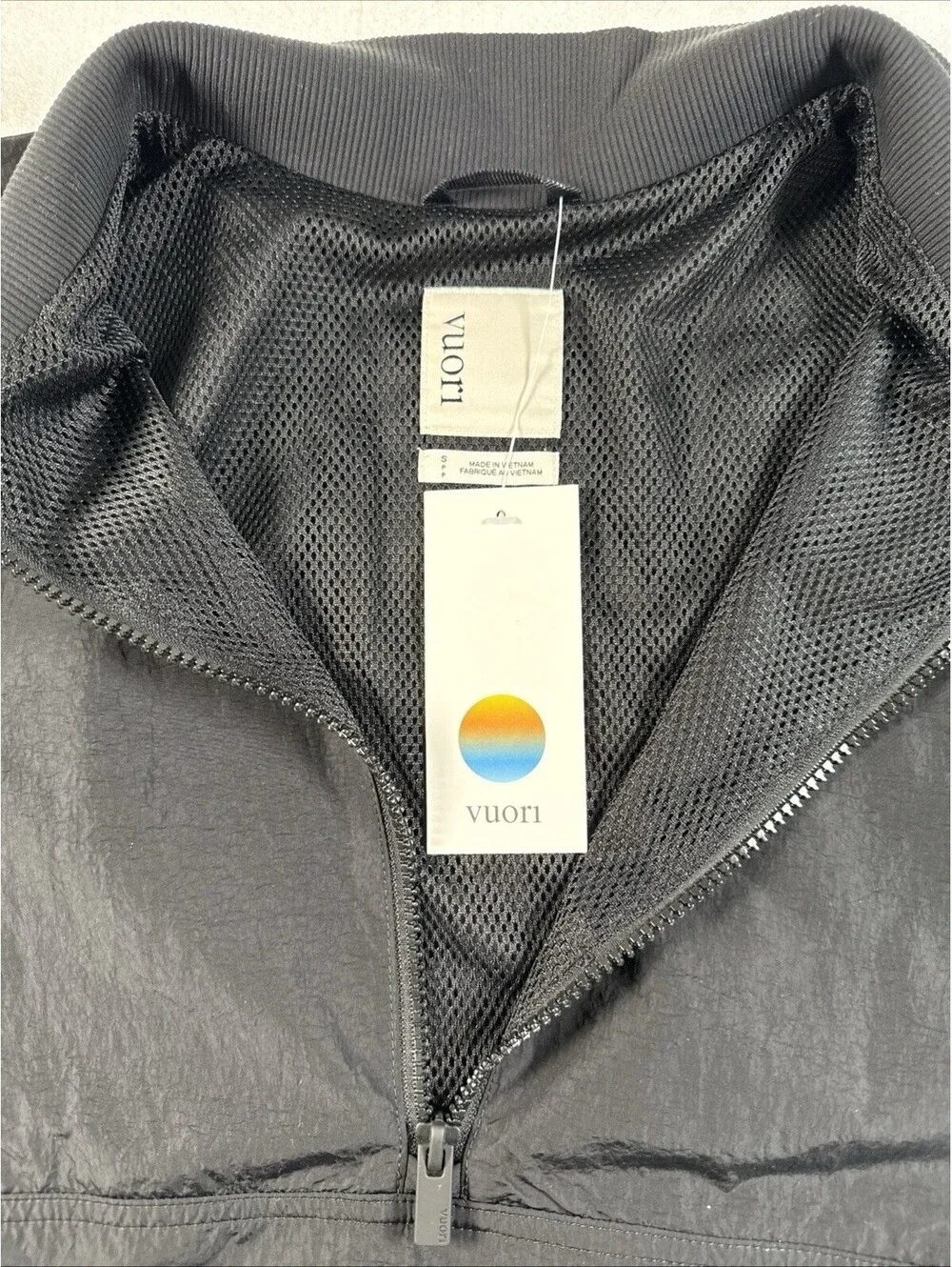 Vuori Men’s Retrograde Small Windbreaker 1/4 Zip Pullover Jacket New With Tags